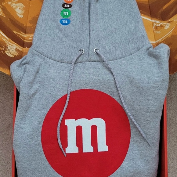 Champion Limited Edition Sweatsuit with M&M's Design - Picture 2 of 6